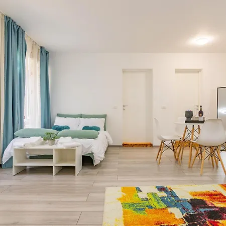 Republicii Quiet Courtyard 아파트