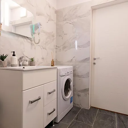 Republicii Quiet Courtyard *