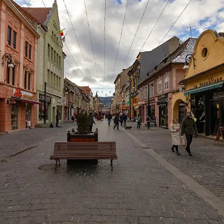 Republicii Quiet Courtyard * Braşov