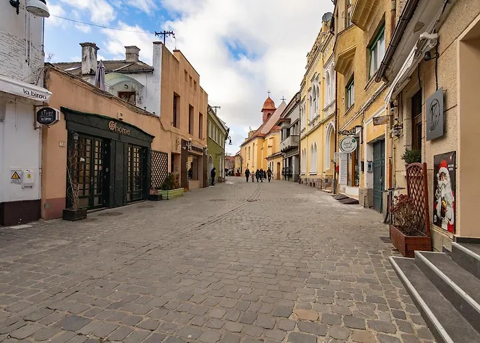 Republicii Quiet Courtyard