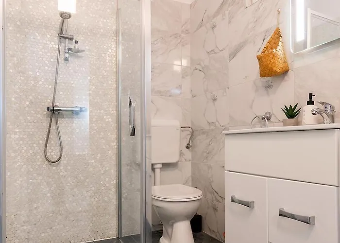 Republicii Quiet Courtyard *