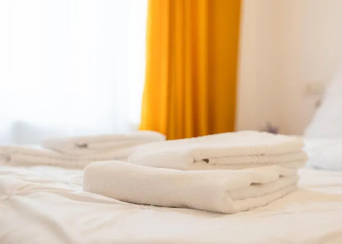 Republicii Quiet Courtyard Apartment Brasov