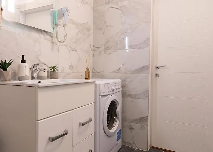 Republicii Quiet Courtyard *