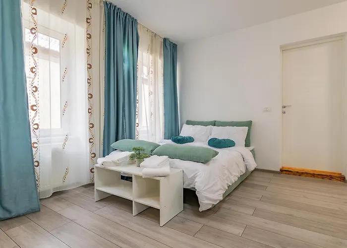 Republicii Quiet Courtyard Apartment