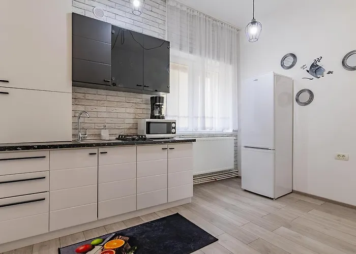 Republicii Quiet Courtyard Apartment